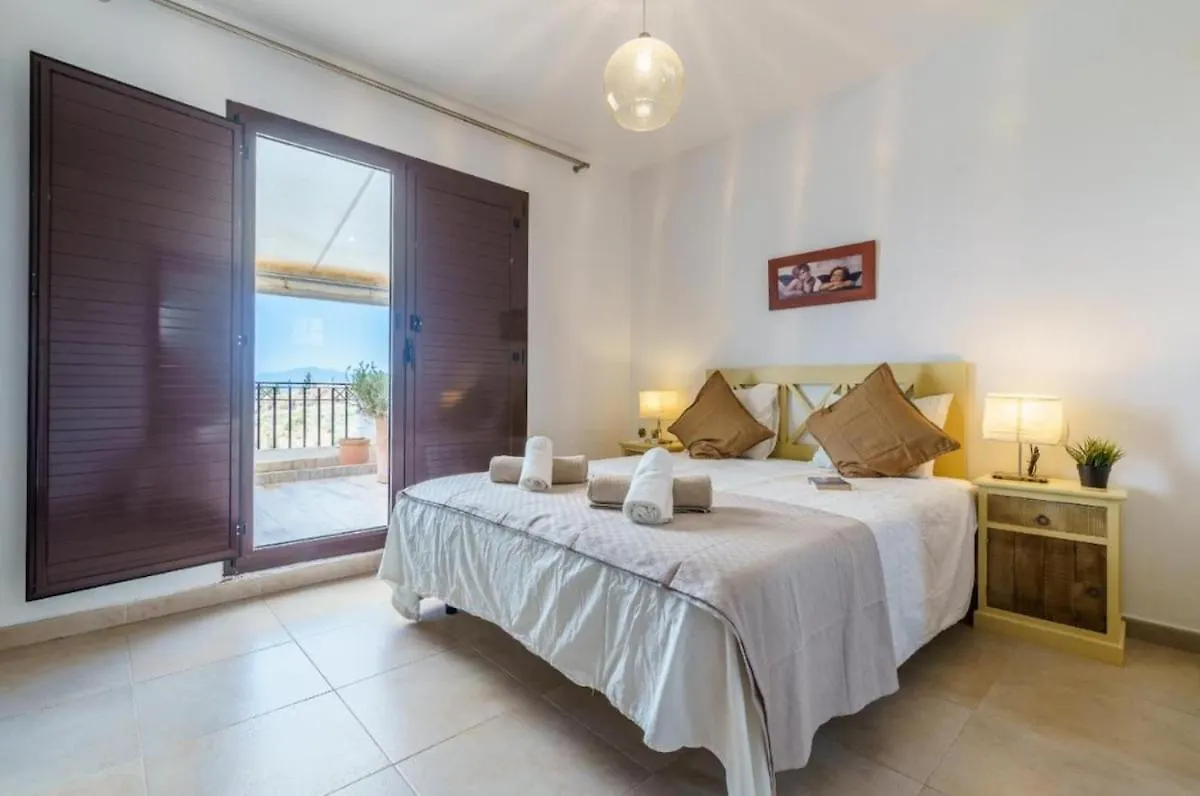 Beautiful Penthouse With Seaview In Pueblo Monteros Appartement Marbella
